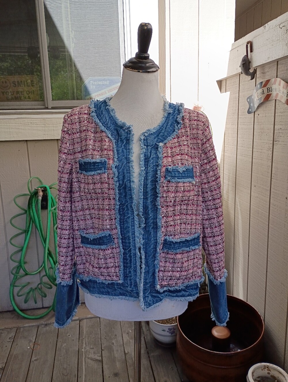 Jacket - Picture 1 of 3
